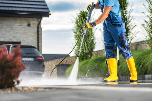 Best Gutter Cleaning  in Fuller Heights, FL